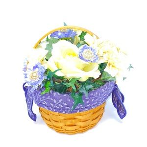 Longaberger 2002 Woven Memories Basket in EUC.